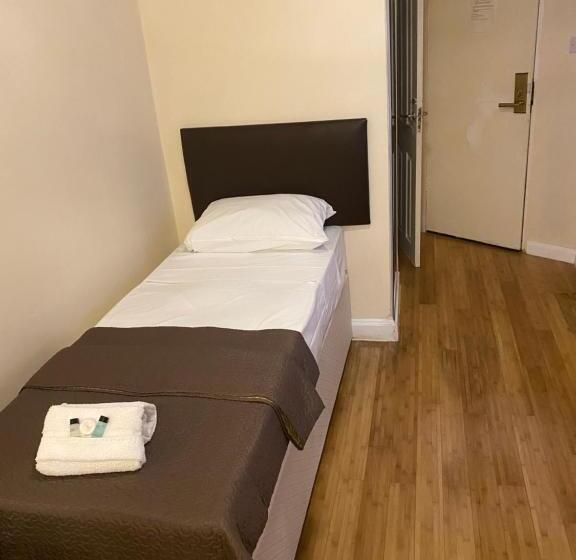 اتاق استاندارد یک نفره, London