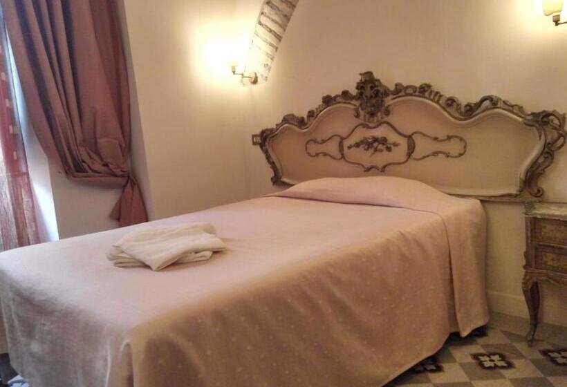 Chambre Standard Individuelle, Marta Guest House