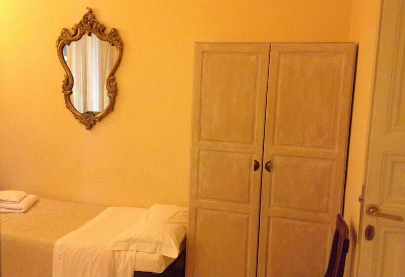 Standard Triple Room, Marta Guest House