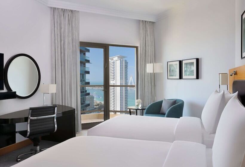 行政房间, Mövenpick Hotel Jumeirah Beach