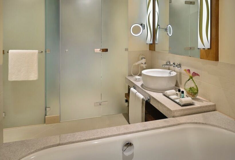 行政房间, Mövenpick Hotel Jumeirah Beach