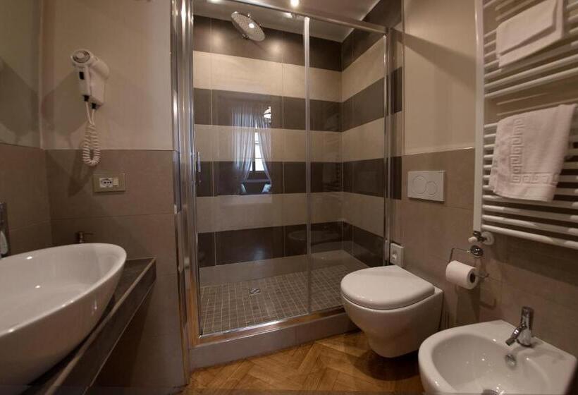 اتاق استاندارد, N4u Guest House Florence