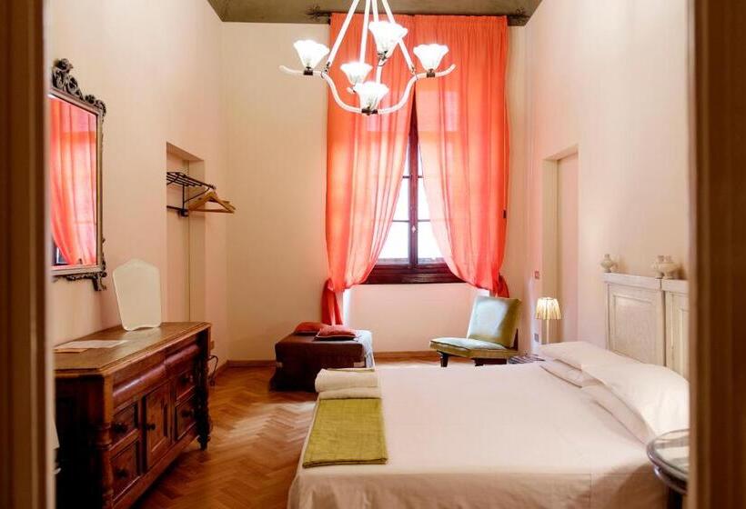 Deluxe Room, N4u Guest House Florence