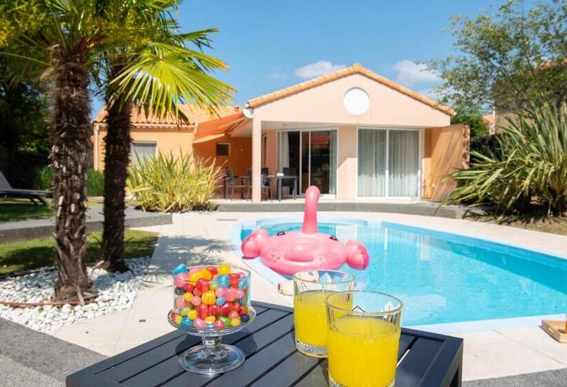 ویلای 3 خوابه با استخر, Oasis Les Jardins Des Sables D'olonne