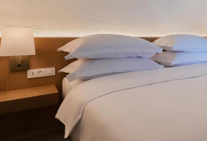 سوییت جونیور, Heritage Hotel Kaštelet