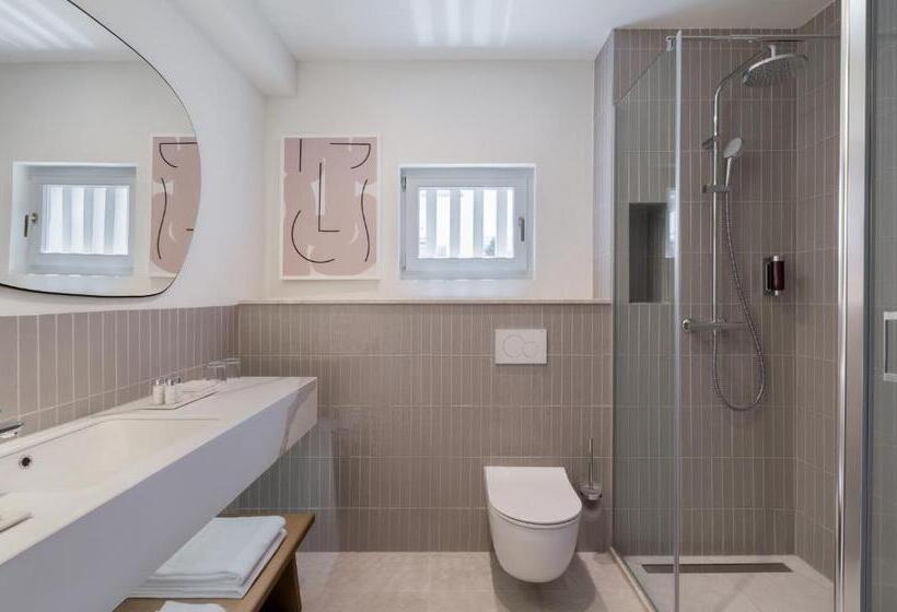 سوییت جونیور, Heritage Hotel Kaštelet