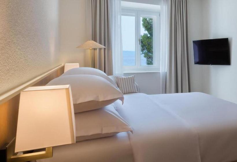 سوییت جونیور با چشم‌انداز دریا, Heritage Hotel Kaštelet
