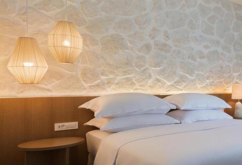 اتاق استاندارد با چشم‌انداز دریا, Heritage Hotel Kaštelet
