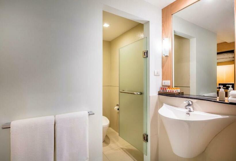 اتاق سوپریور, Solo, Sukhumvit 2, Bangkok   Sha Extra Plus