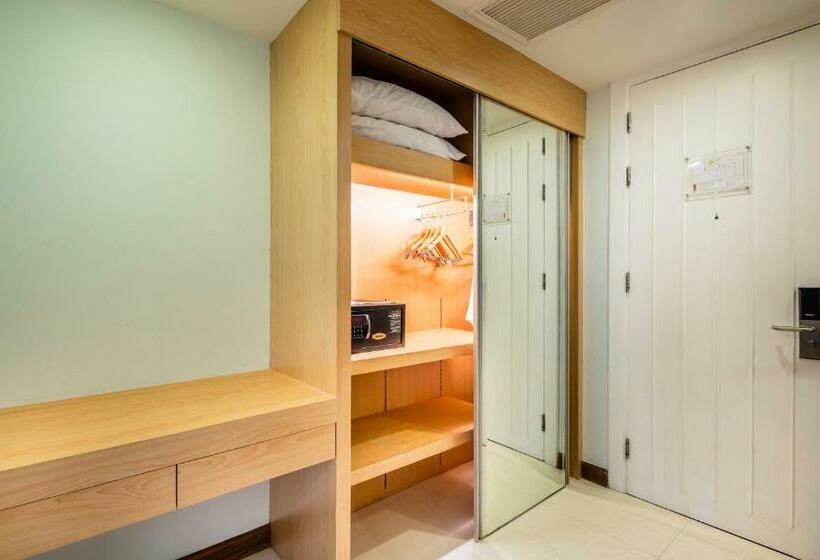 اتاق سوپریور, Solo, Sukhumvit 2, Bangkok   Sha Extra Plus
