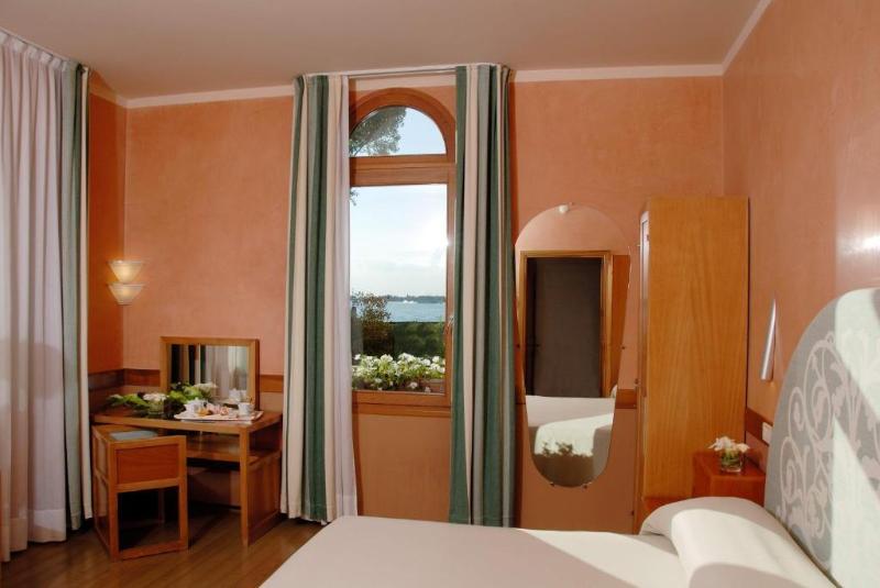 اتاق استاندارد, Wild Pheasant Hotel & Spa