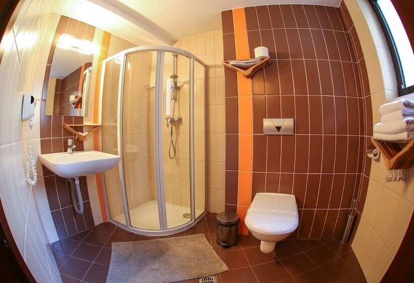اتاق استاندارد, Volo Hotel