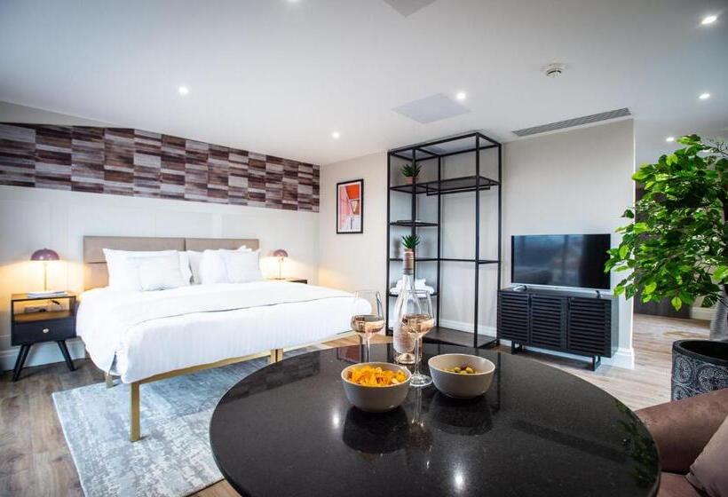 آپارتمان 1 خوابه با تراس, The Gresham Apart