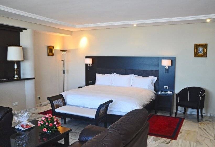 سوییت جونیور, Cesar Hotel & Spa