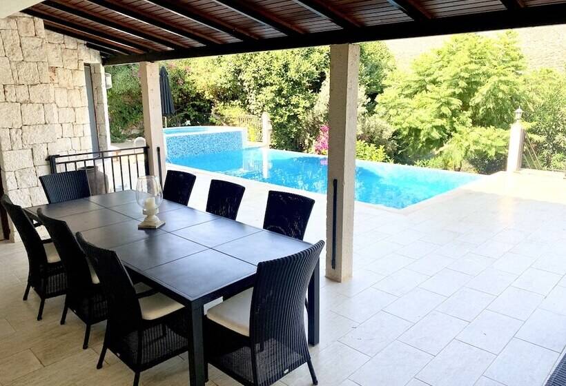 ویلای 1 خوابه, Club Hotel Barbarossa