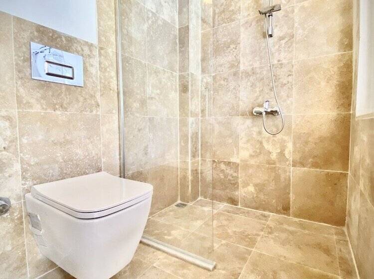اتاق استاندارد با چشم‌انداز دریا, Club Hotel Barbarossa