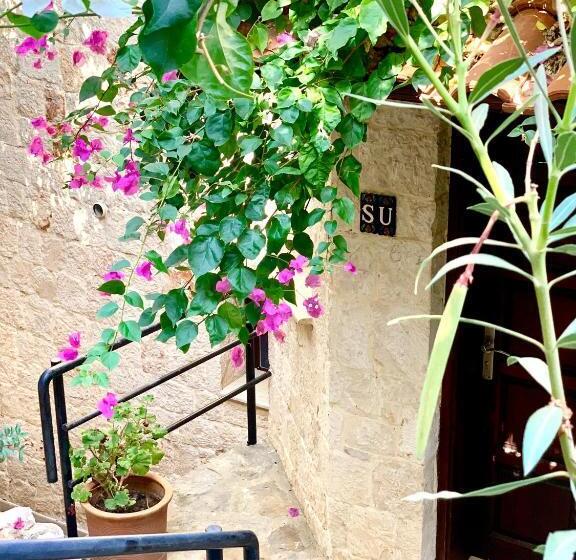 ویلای 1 خوابه, Club Hotel Barbarossa