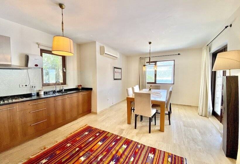 ویلای 1 خوابه, Club Hotel Barbarossa