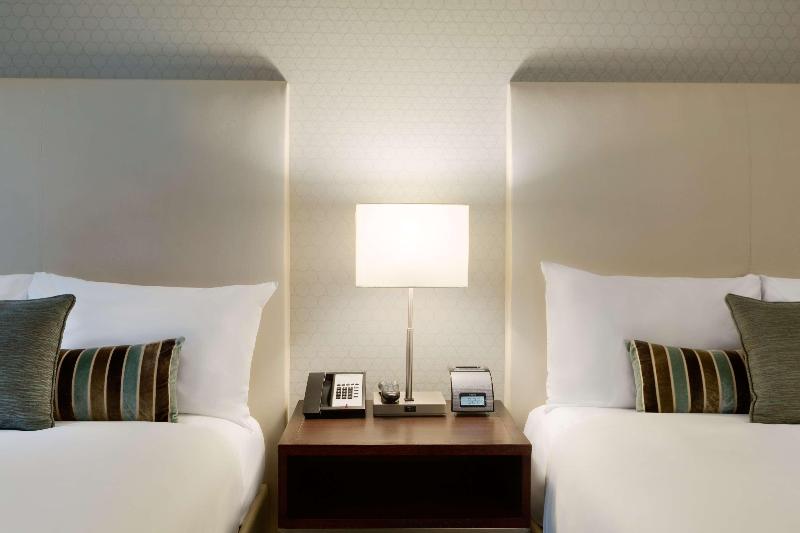 חדר סטנדרט, Coast Coal Harbour Vancouver Hotel By Apa