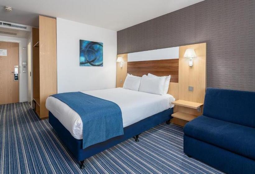 اتاق استاندارد, Holiday Inn Express Leigh   Sports Village, An Ihg