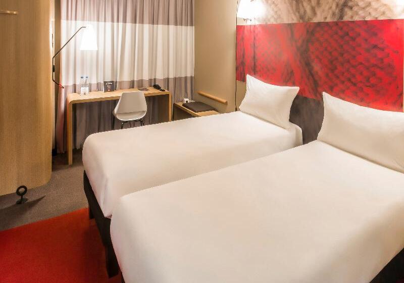 اتاق استاندارد, Ibis Birmingham Airport Terminal Building  Nec