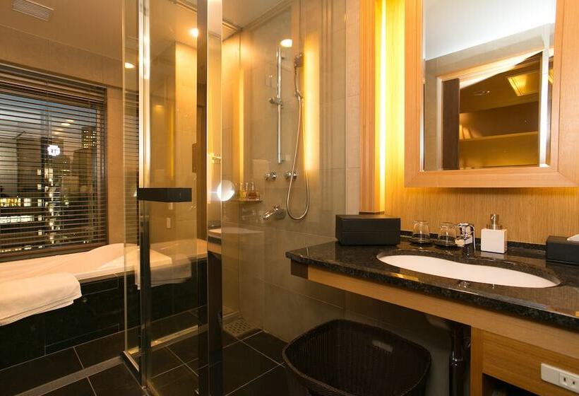 Premium Kamer, Niwa Tokyo