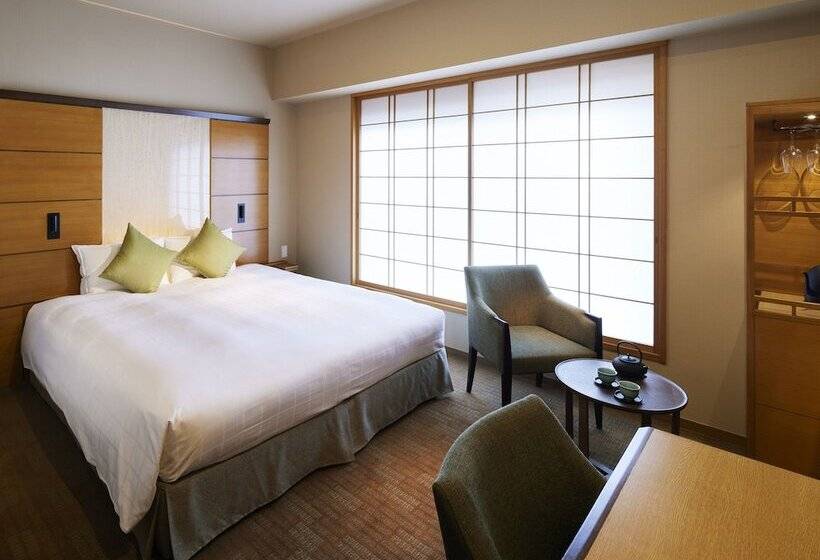 Superior Kamer, Niwa Tokyo