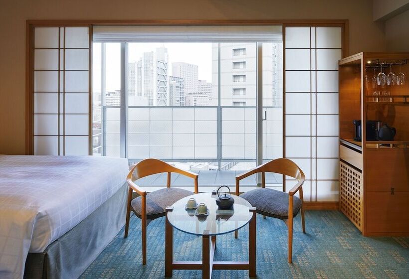 Comfort Triple Room, Niwa Tokyo