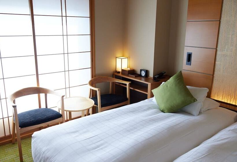 Habitación Estándar, Niwa Tokyo