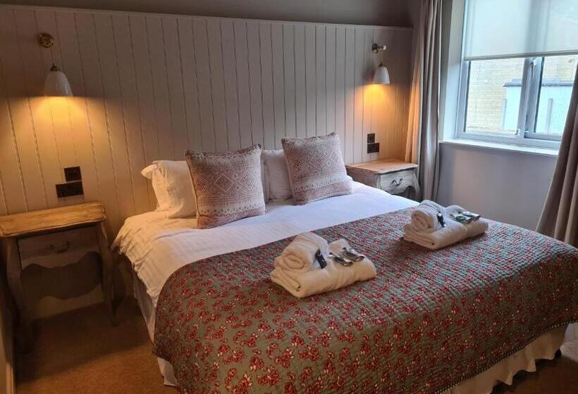 Standard Room, Priory Inn