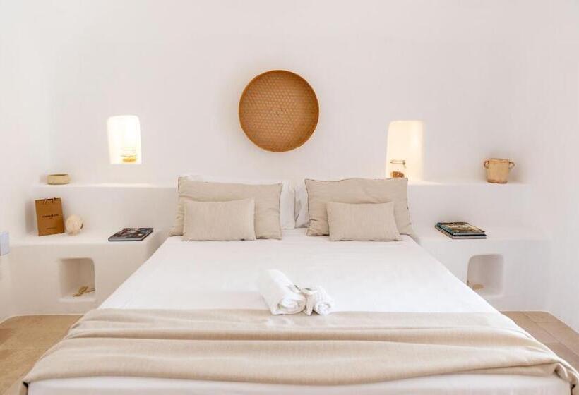 اتاق استاندارد سه نفره, Relais Masseria Villa Cenci
