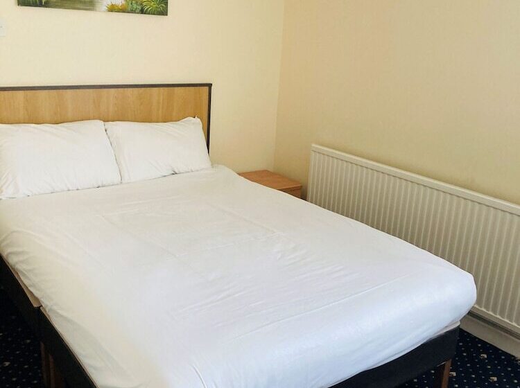 اتاق کلاب, Adamton Country House
