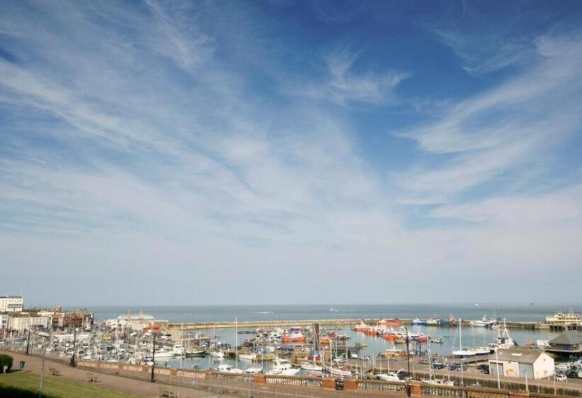 اتاق استاندارد یک نفره با چشم‌انداز دریا, The Royal Harbour