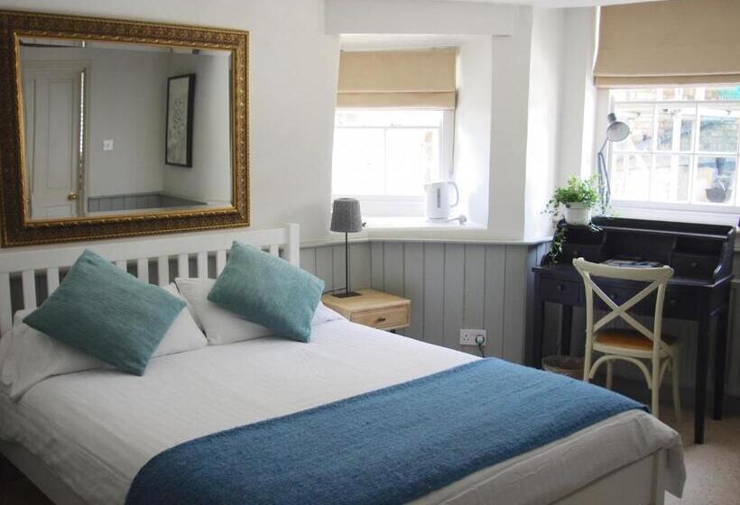 اتاق لوکس, Tower House Guest House