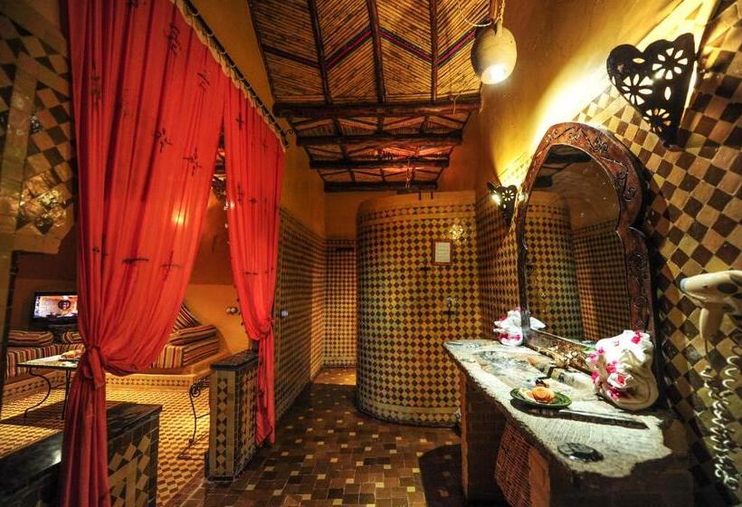 Standard Quadruple Room, Kasbah Hotel Xaluca Arfoud