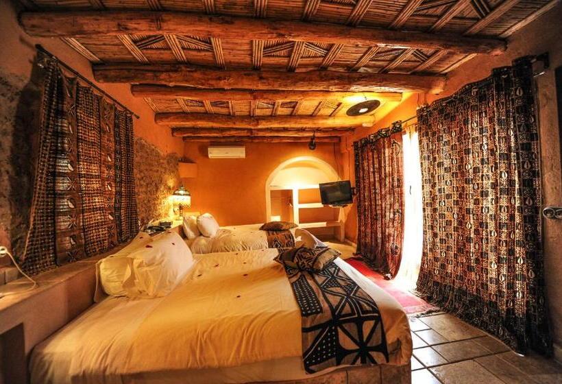 بنجلو قياسى, Kasbah Hotel Xaluca Arfoud