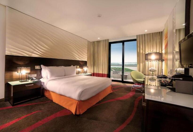 Suite Vue Mer, Radisson Blu  Abu Dhabi Yas Island