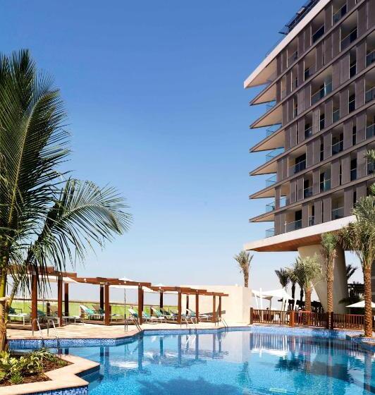 سوییت با چشم‌انداز دریا, Radisson Blu Hotel, Abu Dhabi Yas Island