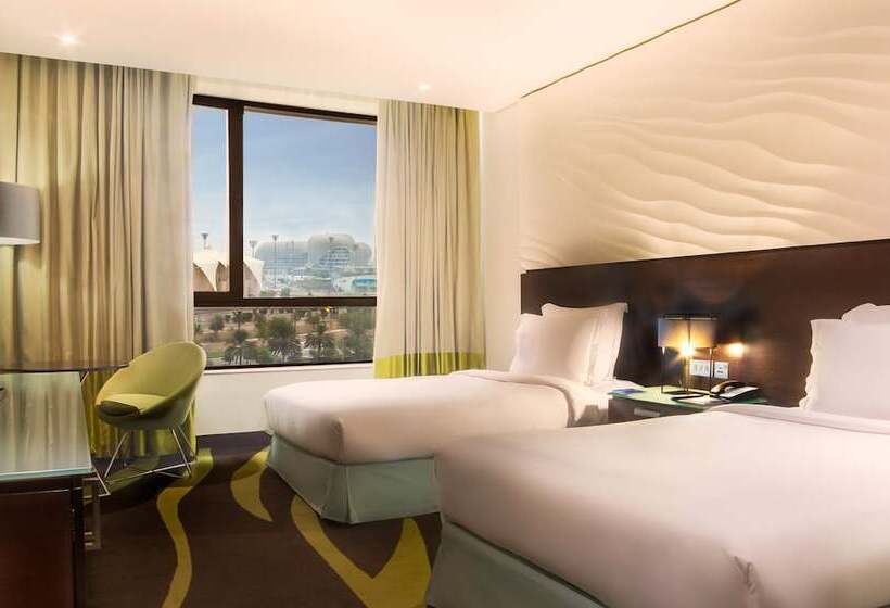 اتاق استاندارد با چشم‌انداز, Radisson Blu Hotel, Abu Dhabi Yas Island