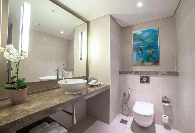 سوییت با چشم‌انداز دریا, Radisson Blu Hotel, Abu Dhabi Yas Island