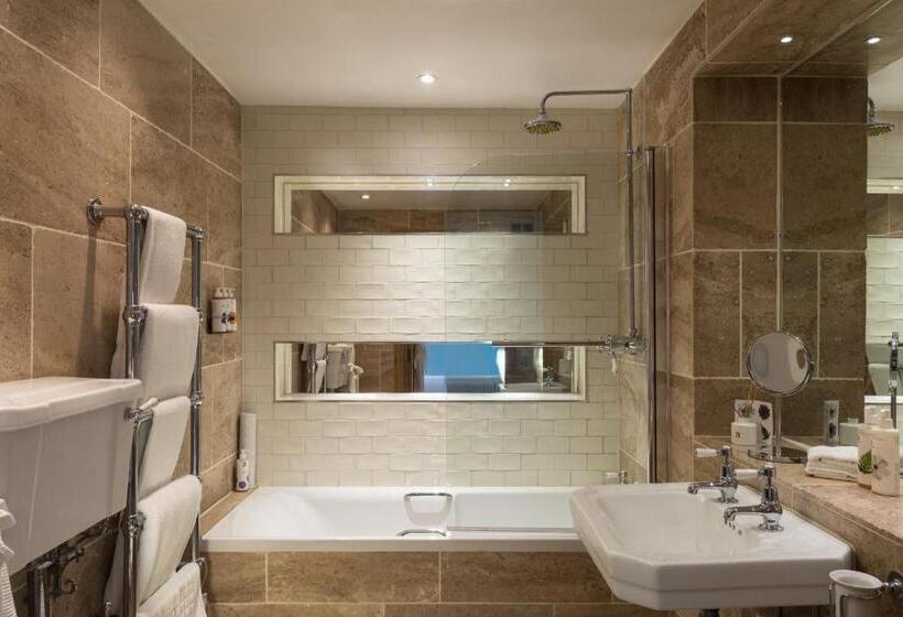 اتاق لوکس با چشم‌انداز باغ, The Royal Oak Tetbury