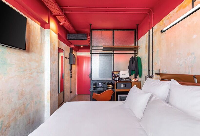 اتاق استاندارد با بالکن, Dave Red Athens, A Member Of Brown Hotels