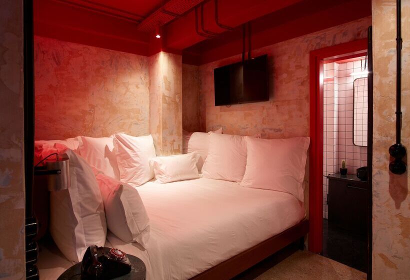 اتاق استاندارد با تخت بزرگ, Dave Red Athens, A Member Of Brown Hotels