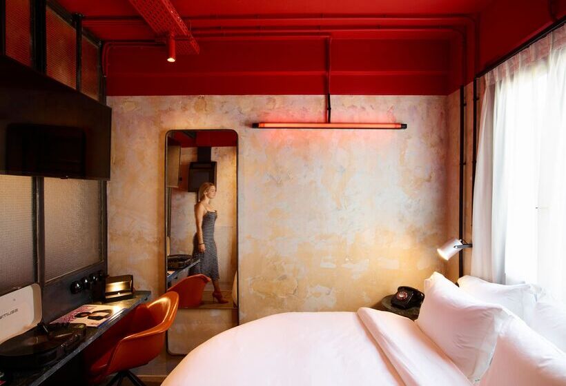 اتاق استاندارد, Dave Red Athens, A Member Of Brown Hotels