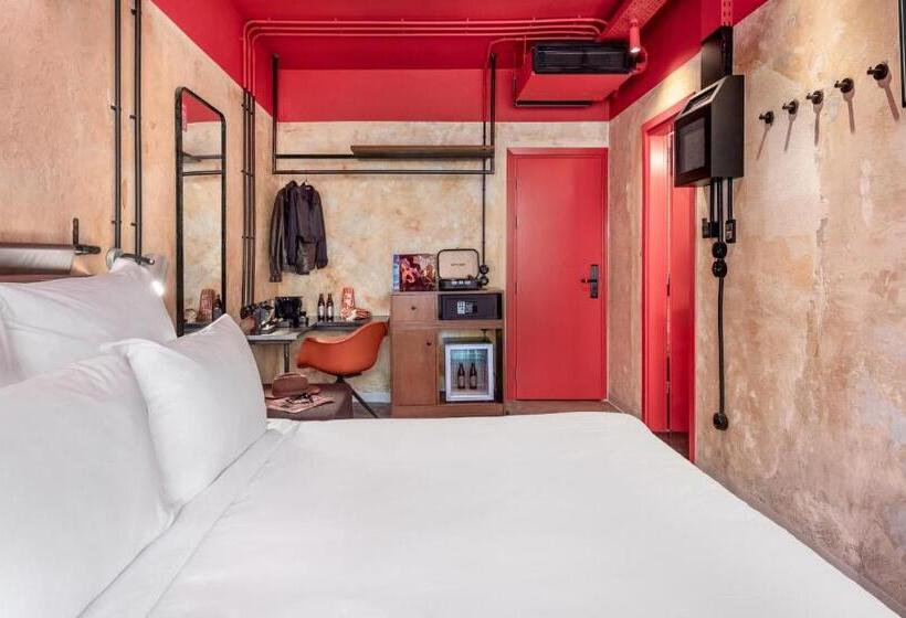 اتاق استاندارد با بالکن, Dave Red Athens, A Member Of Brown Hotels