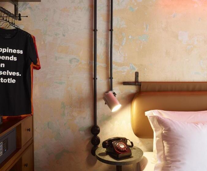 اتاق استاندارد, Dave Red Athens, A Member Of Brown Hotels