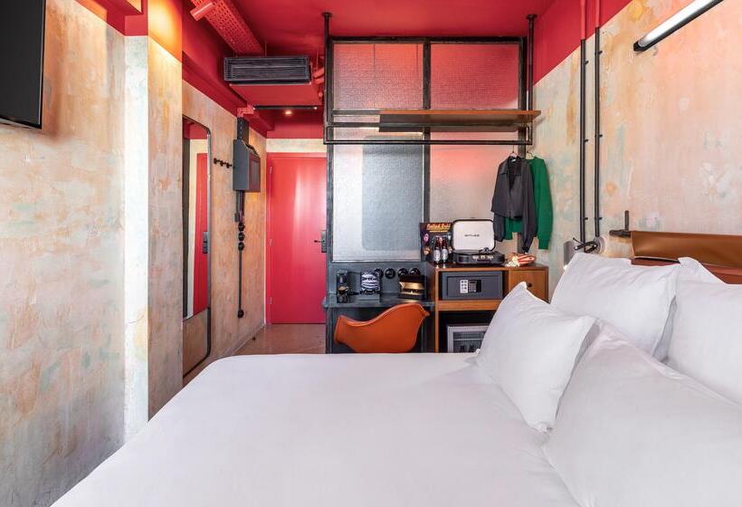 اتاق استاندارد با بالکن, Dave Red Athens, A Member Of Brown Hotels