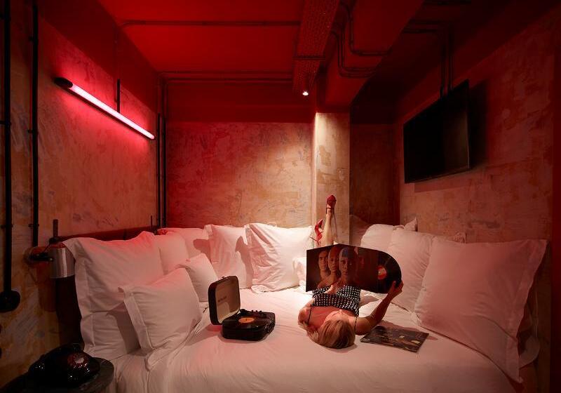اتاق استاندارد, Dave Red Athens, A Member Of Brown Hotels