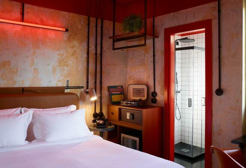 اتاق استاندارد, Dave Red Athens, A Member Of Brown Hotels