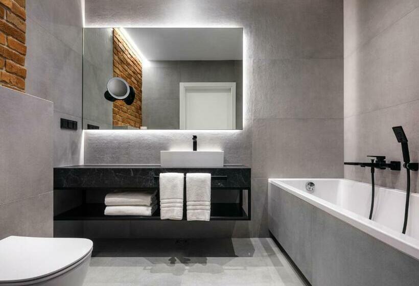 سوییت سوپریور, Mercure Krakow Fabryczna City